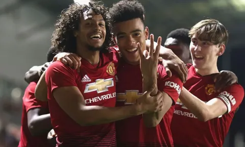 Trước thềm đại chiến Chelsea, sao trẻ Man Utd nhận cú hích cực lớn
