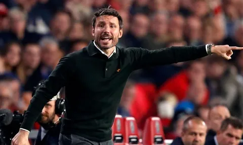Ten Hag nói không, Bayern tìm hi vọng mới ở huyền thoại bóng đá Hà Lan