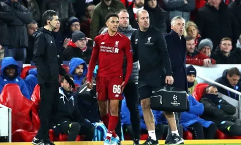 Thảm họa ập đến với Liverpool khi mất trụ cột ở hàng thủ