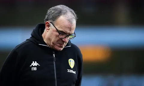 Thắng trận, học trò Lampard đổ xô ăn mừng chọc tức Bielsa