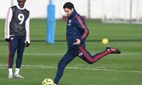 Thanh lọc lực lượng, Arteta "mai mối" kẻ thất sủng cho Inter Milan