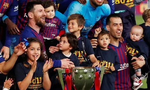 Thất bại trước Liverpool, Messi liên tục bị "chọc quê" khi về nhà