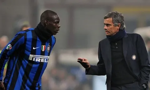 Thầy cũ động viên Balotelli sau sự cố đấm vỡ mũi đối phương