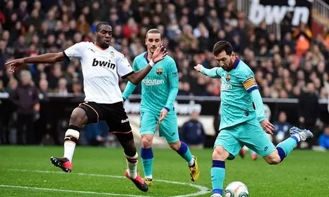 Thấy gì từ việc Barca và Real cùng bị “bật bãi” ở Cúp Nhà vua?
