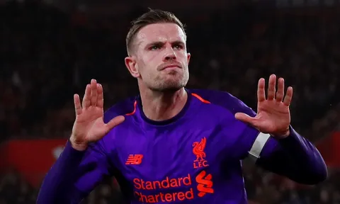 The Kop ngược dòng ở "đất Thánh": Giờ thì còn ai muốn "đuổi cổ" Henderson?