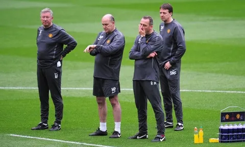 'Ở Man Utd, họ cứ như muốn giết nhau trên sân tập'