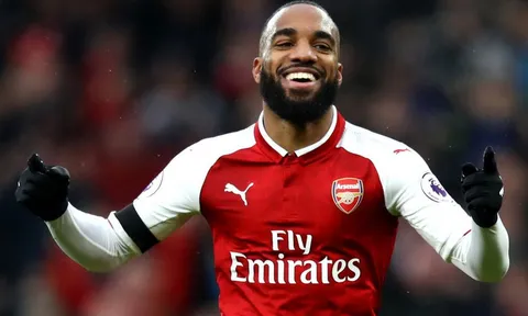 Thi đấu thăng hoa, trọng pháo của Arsenal được mở đường đến Barca