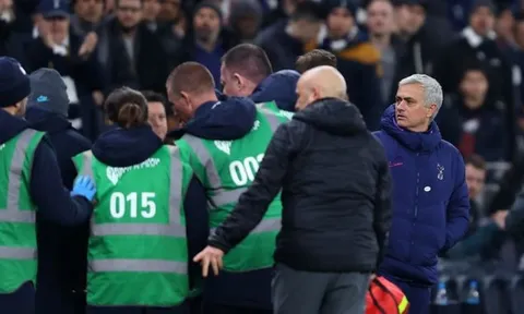 Thoát chết ngoạn mục, Mourinho thừa nhận Tottenham "kiệt sức"