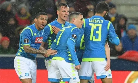 Thua sốc trên đất Áo, Napoli vẫn lạnh lùng tiến vào tứ kết Europa League