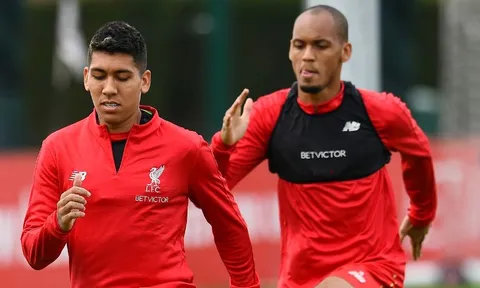 NÓNG! Liverpool đón 2 tin cực vui trước trận Barca