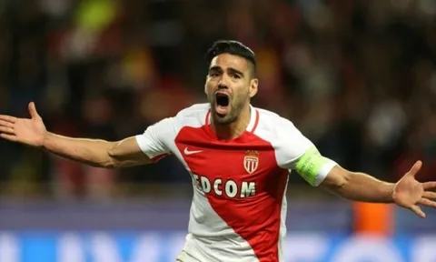 Thương vụ 'thảm họa' của Man Utd sắp sang Serie A chơi bóng