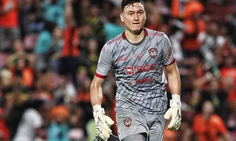 Muangthong United "cảnh báo" tình trạng Văn Lâm trước ngày tập trung ĐT Việt Nam