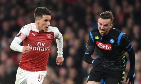 Tiễn sao 70 triệu euro sang Real Madrid, Napoli hỏi mua “Kante châu Mỹ”