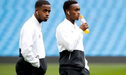 Mục tiêu Man United vẫn còn một người anh sinh đôi tài năng chẳng kém