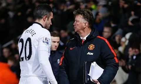 Tiết lộ: Van Persie bị Van Gaal bán khỏi M.U theo cách 'tàn nhẫn'