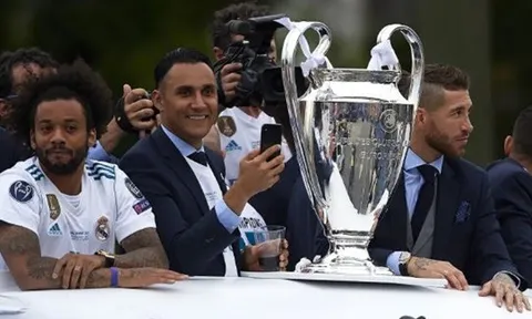 Tin đau lòng cho "bạn thân" Ronaldo: "Cậu ấy có thể đã chơi trận cuối ở Real"