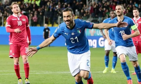 Tỏa sáng trước Liechtenstein, cựu sao Juventus đi vào lịch sử Azzurri