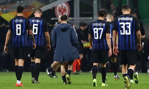 “Tội đồ” Stefan De Vrij khiến Inter Milan ôm hận trước Eintracht Frankfurt