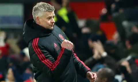 Tottenham tiếp tục "choke", Man Utd mơ gì top 4?