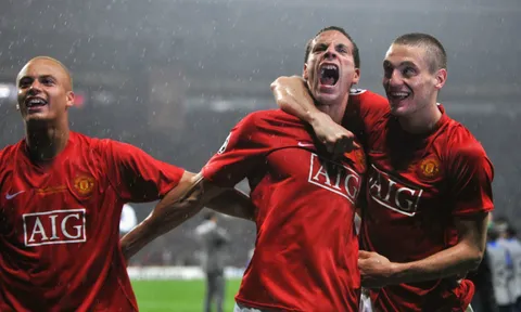 'Trung vệ thép' của Sir Alex rục rịch trở lại Man Utd