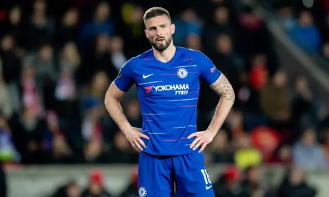 Trước thềm đại chiến, Giroud nổi điên với CĐV Chelsea