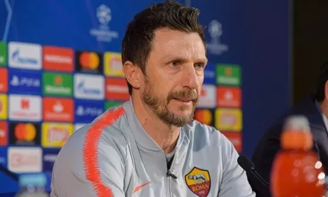 Trước tin đồn về tương lai, thuyền trưởng AS Roma đáp trả mạnh mẽ