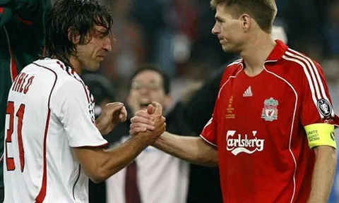 Từ Istanbul đến Anfield: Xin cám ơn đời vì vẫn được thấy Pirlo và Gerrard ghi bàn
