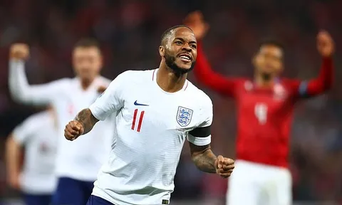 Từ kẻ đáng ghét cho đến người hùng Wembley - Sterling đã dẹp tan mọi lời chỉ trích