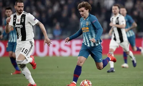 Tự nhận giỏi như Ronaldo, Griezmann trở thành lố bịch