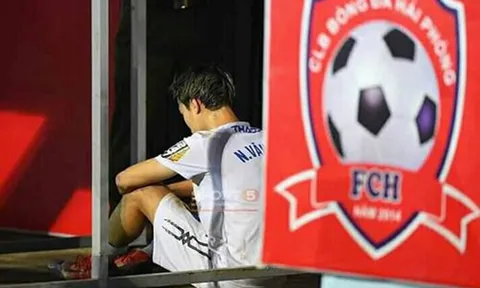 Tuyển thủ Việt Nam tuần qua: Bóng đen penalty phủ kín