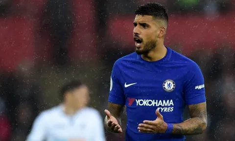 2 cái tên đủ khả năng thay thế Marcos Alonso tại Chelsea