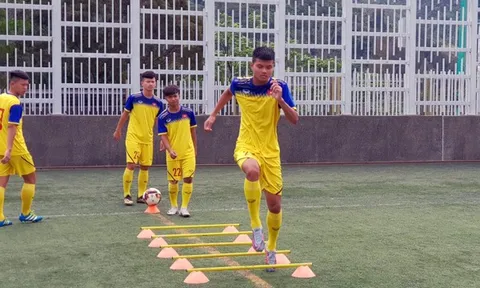 Thầy trò Hoàng Anh Tuấn "luyện công" sẵn sàng bắn hạ U18 Singapore