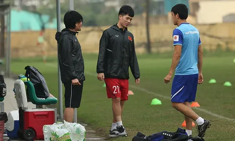 "Thần y" Hàn Quốc ra tay, Đình Trọng hồi phục thần kỳ