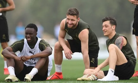 Dàn sao Arsenal tận hưởng những ngày cuối trên đất Dubai