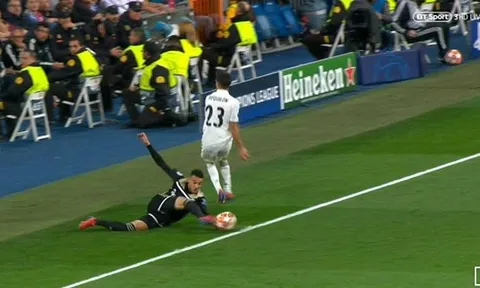 UEFA chính thức lên tiếng về bàn thắng của Tadic