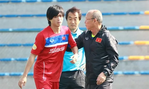 HLV Park Hang-seo có nên mạo hiểm với "canh bạc Tuấn Anh" ở King's Cup?