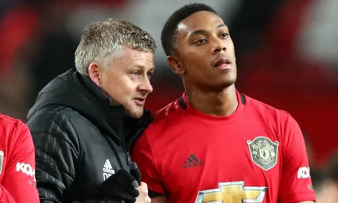 "Vấn đề lớn nhất của Man Utd là 3 cầu thủ đó"