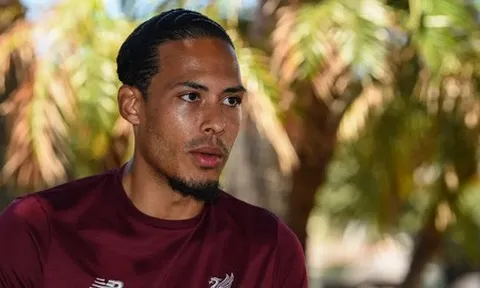 Van Dijk: Ngày đó, tôi chỉ ăn toàn thứ có hại