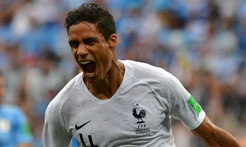 Zidane lên tiếng, nói một lời về "giải pháp cho Smalling" của Man Utd