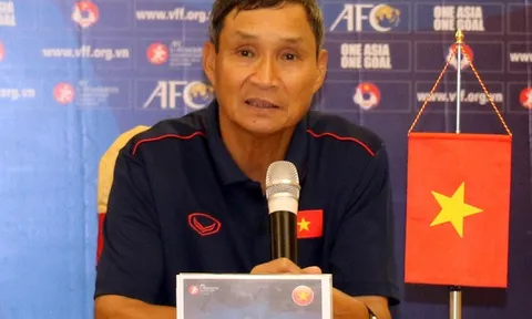 HLV Mai Đức Chung: "Tôi chưa hài lòng về nhân sự ở giải này"