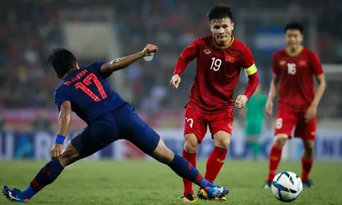 Việt Nam không có tiền đạo tốt để đối đầu Thái Lan