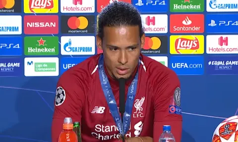 Virgil Van Dijk: "Anh ấy xứng đáng với Ballon d'Or"