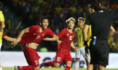 "Việt Nam đang chơi với phong cách của người Thái khi Kiatisak dẫn dắt đội"