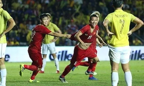 Người Thái sẽ "cười trong nước mắt" với nhận xét của BLV Quang Huy