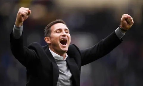 Vỡ òa cuối trận, Lampard tiến gần đến vé thăng hạng Premier League
