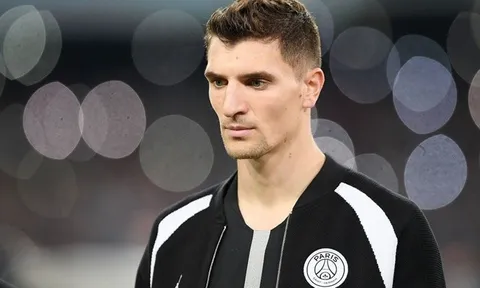 Vượt mặt Man Utd, Inter tiến sát "tòa tháp 1m90" của PSG