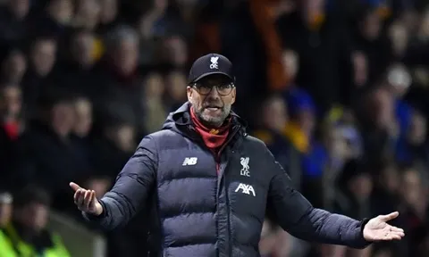 CĐV Liverpool nội chiến vì quyết định "nổi loạn" của Klopp