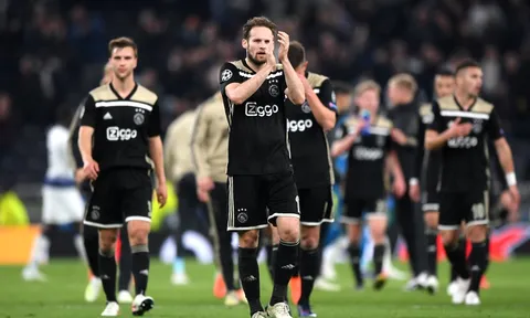 Wenger: 'Ajax vẫn chưa đẳng cấp bằng Barca nhưng...'