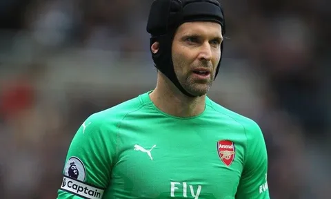 Xác nhận! Cech tuyên bố giải nghệ, trở lại Chelsea trong vai trò mới
