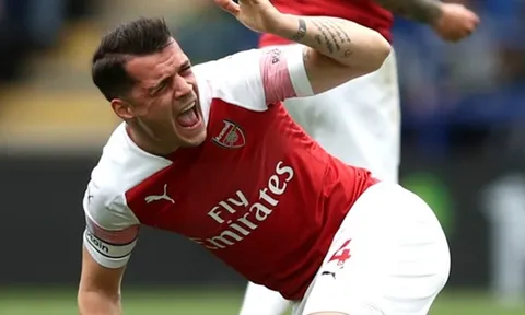 Xhaka tiết lộ không khí phòng thay đồ của Arsenal sau trận thua Leicester